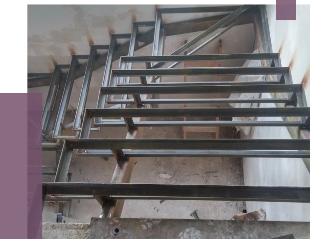 Демонтаж лестниц в Полевской от 4311 руб. 