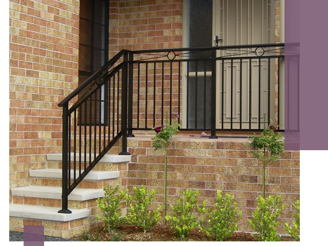 Уличные перила из металла под ключ в Полевской