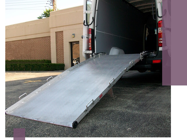 Мобильные пандусы в Полевской — производство, монтаж и аренда