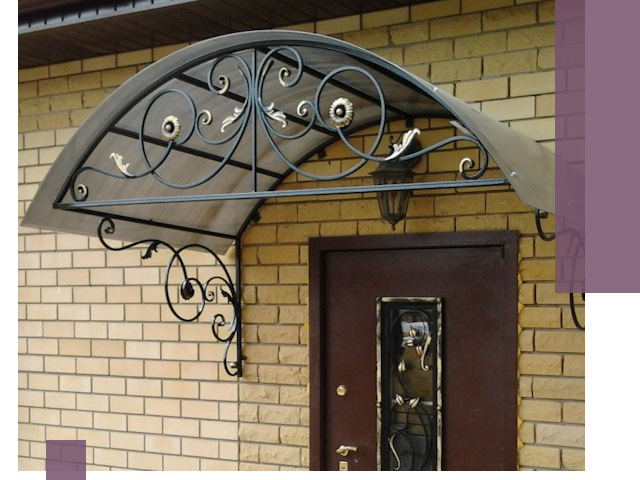 Изготовление козырьков из металла под ключ в Полевской