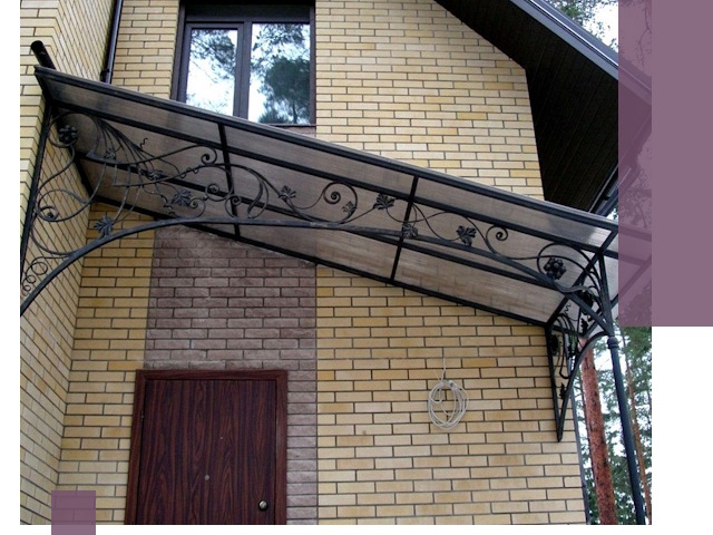 Односкатные козырьки из металла под ключ в Полевской