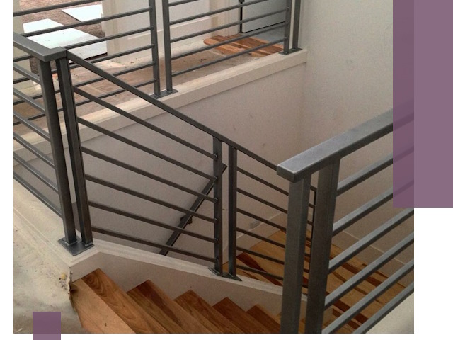 Изготовление поручней из металла и дерева в Полевской